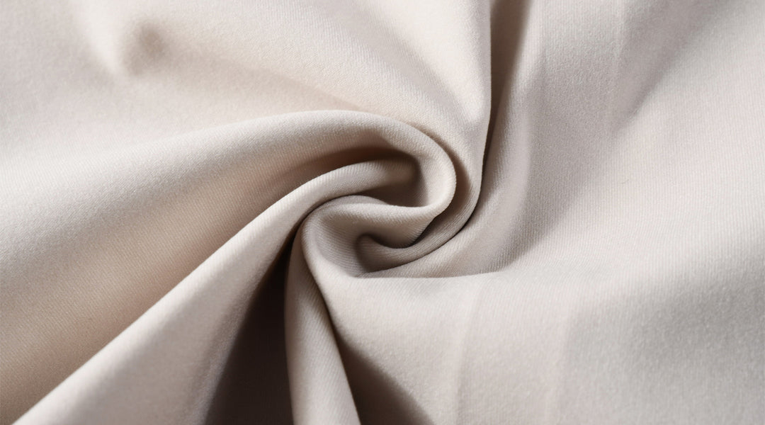 POCKET-Shorts mit hoher Taille NRRBK025